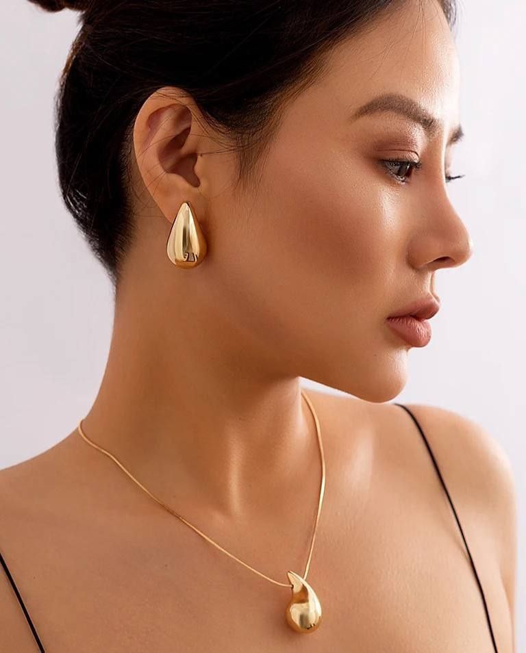 Ensemble de bijoux pendentif goutte d'eau simple, acier inoxydable, mini amour poli, larme brillante, cadeau de la journée de Léon