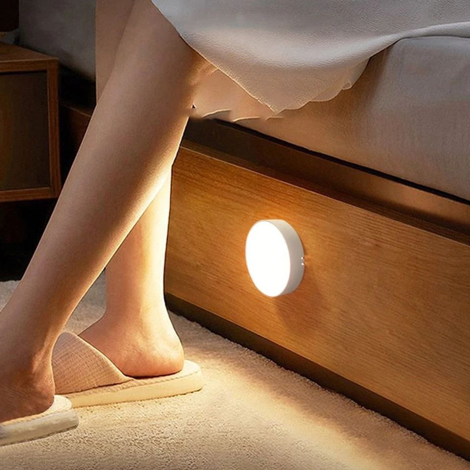 Mini lampe LED ronde avec capteur de mouvement, luminaire décoratif d'intérieur, idéal pour une chambre à coucher, une cuisine ou une chambre d'enfant