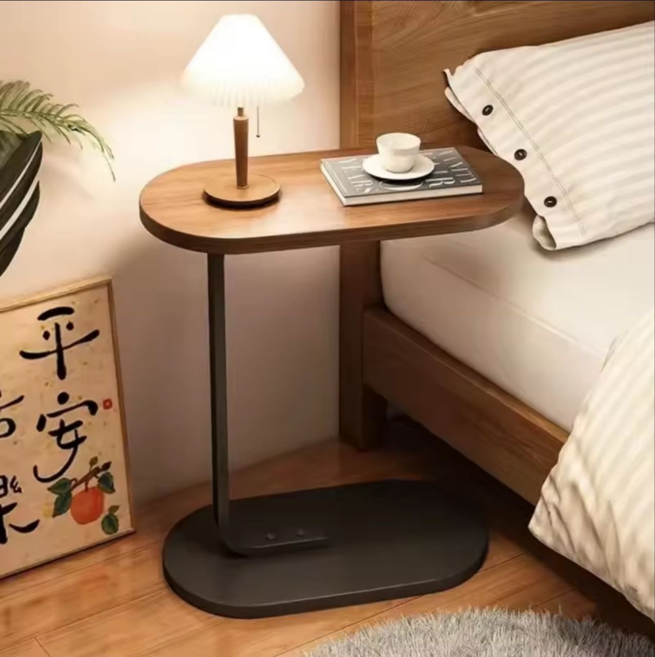 Table d'Appoint Mobile en Forme de C – Table Basse Moderne pour Salon, Chambre et Bureau